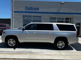 Used 2019 Chevrolet Suburban LT image 2
