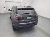 Used 2018 Jeep Compass Altitude w/ Popular Equipment Group image 6