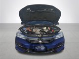 Used 2017 Honda Accord Touring image 4
