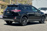 Used 2018 Toyota RAV4 SE image 4