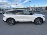 New 2025 Lincoln Nautilus Premier image 6