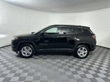 Used 2023 Jeep Compass Sport image 4