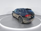 Used 2022 Volkswagen Tiguan SE image 6