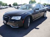 Used 2018 Chrysler 300 Touring L image 4