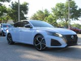Used 2023 Nissan Altima 2.5 SR w/ SR Premium Package image 2
