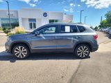 Certified 2022 Volkswagen Taos SE image 2