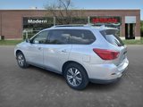 Used 2020 Nissan Pathfinder SV image 2