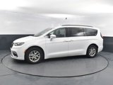 Used 2022 Chrysler Pacifica Touring-L image 4