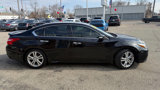 Used 2016 Nissan Altima 3.5 SL w/ 3.5 Technology Package image 5