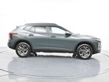 Used 2025 Chevrolet Trax LT w/ Driver Confidence Package image 4