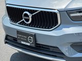 Certified 2021 Volvo XC40 T5 Momentum w/ Premium Package image 4