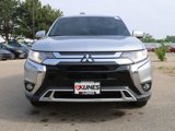 Used 2019 Mitsubishi Outlander SE image 3