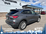 Used 2022 Ford Escape SE image 2