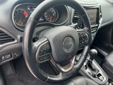 Used 2021 Jeep Cherokee Limited image 3