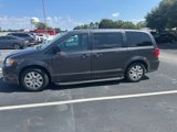 Used 2020 Dodge Grand Caravan SE image 3