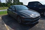 Used 2024 Hyundai Elantra SEL image 3