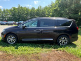 Used 2017 Chrysler Pacifica Touring-L w/ Tire & Wheel Group image 2
