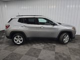 Used 2023 Jeep Compass Latitude w/ Convenience Group image 2