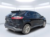 Used 2019 Ford Edge Titanium image 3