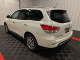 Used 2016 Nissan Pathfinder SL image 2
