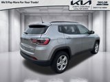Used 2024 Jeep Compass Latitude image 5