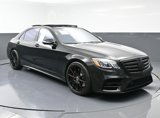 Used 2020 Mercedes-Benz S 560 Sedan w/ AMG Line Exterior image 4