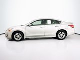 Used 2015 Nissan Altima 2.5 S w/ Sport Value Package image 4