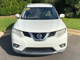 Used 2016 Nissan Rogue SV image 2