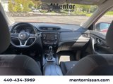 Used 2017 Nissan Rogue SV image 4