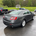 Used 2016 Ford Taurus SE image 2