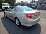 Used 2014 Toyota Camry LE image 5