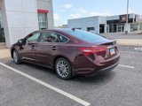 Used 2018 Toyota Avalon Limited image 3