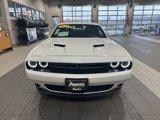 Used 2022 Dodge Challenger SXT image 3