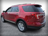 Used 2018 Ford Explorer XLT w/ Equipment Group 202A image 5