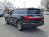 Used 2018 Lincoln Navigator Select w/ Technology Package image 4