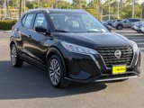Used 2021 Nissan Kicks SV image 3