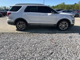 Used 2017 Ford Explorer XLT w/ Equipment Group 202A image 4