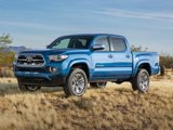 Used 2017 Toyota Tacoma TRD Sport image 3
