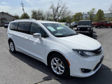 Used 2020 Chrysler Pacifica Limited image 2