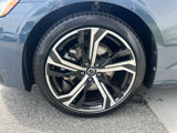 Used 2025 Volvo S60 B5 Core image 5