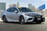 Used 2022 Toyota Camry SE image 2