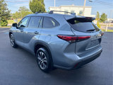 Used 2022 Toyota Highlander XLE image 6