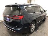 Used 2024 Chrysler Pacifica Pinnacle w/ Trailer Tow Group image 4