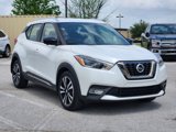 Used 2019 Nissan Kicks SR image 2