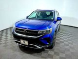 Used 2024 Volkswagen Taos SE image 2