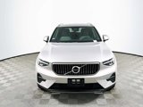 Certified 2025 Volvo XC40 B5 Core image 2
