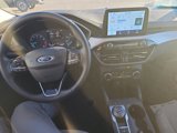 Used 2022 Ford Escape SE w/ SE Sport Appearance Package image 4