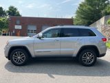 Used 2017 Jeep Grand Cherokee Limited image 2