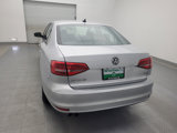 Used 2015 Volkswagen Jetta SE image 6