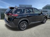 Used 2023 Nissan Rogue S image 6